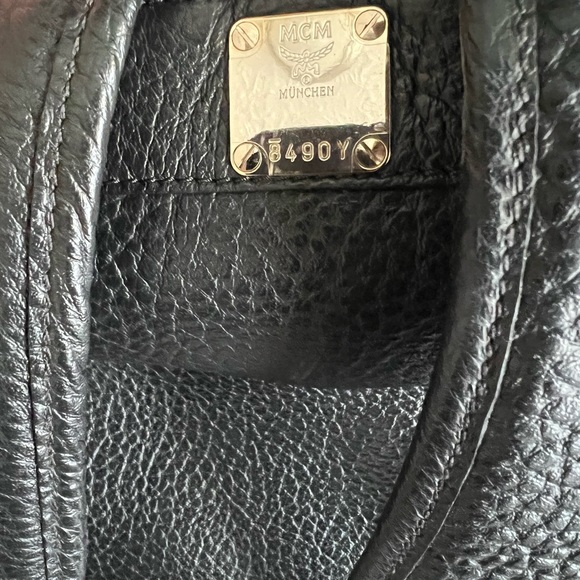 Sold - Picture 6 of 9